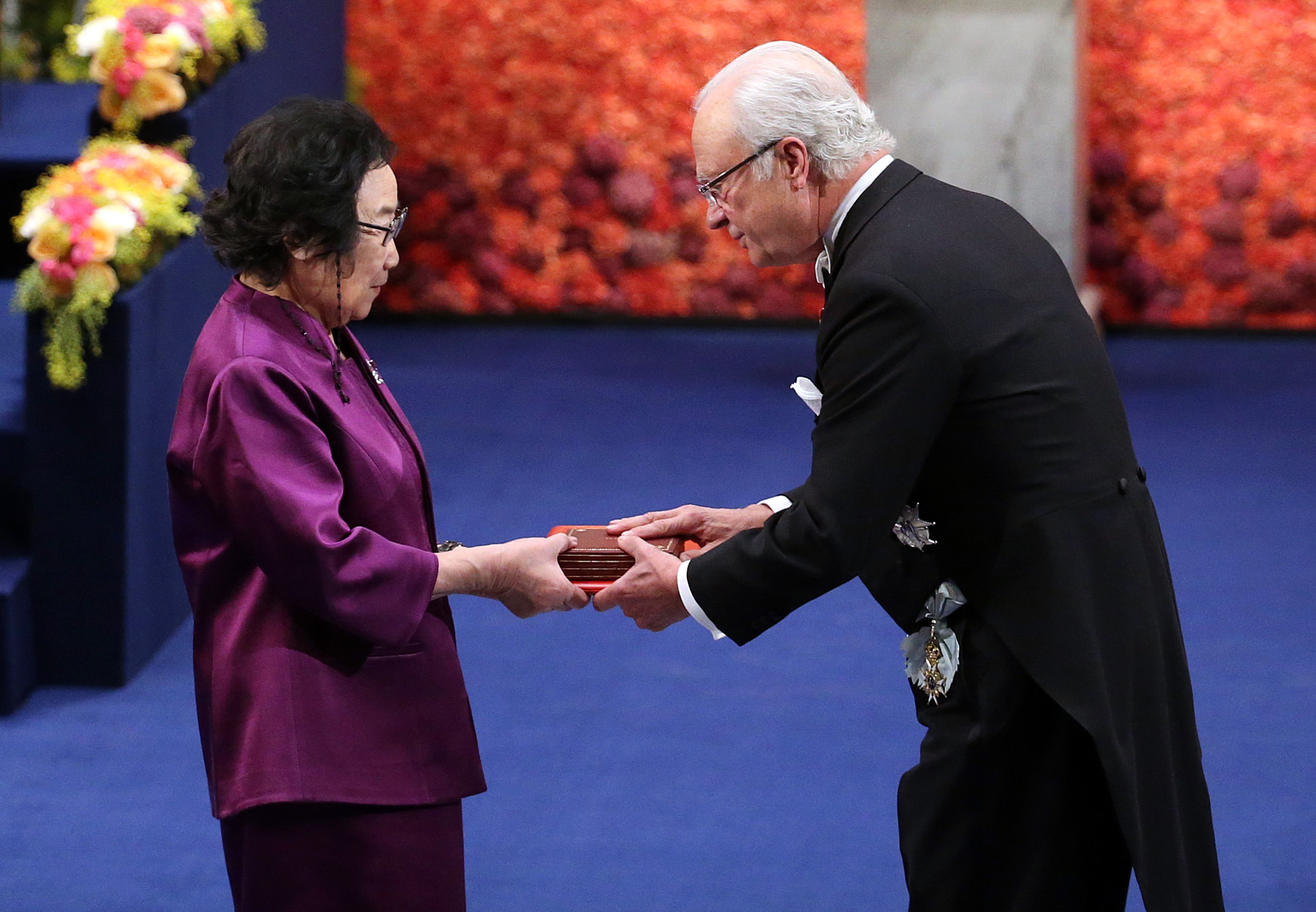 �������ϰ�˾�Ӫ���ݿ���